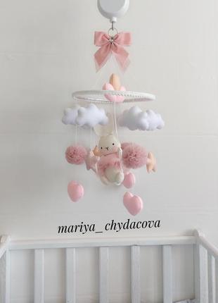 Ніжний мобіль для дівчинки. мобіль х фетру ручної роботи