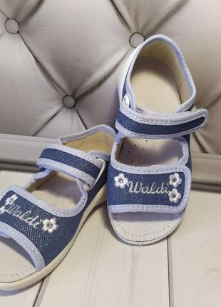 Текстильні тапочки капчики сандалі waldi валді єва смєнка садок дівчинці дівчинки