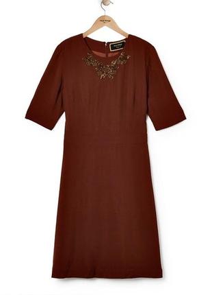 Нова силуетна сукня коричнева з бісером