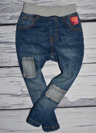 12 - 18 месяцев 86 см очень крутые фирменные джинсы с нашивками модникам3 фото