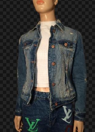 Рваная джинсовка,джинсовая куртка,пиджак с дырками,рваный