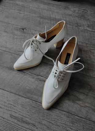 Туфлі на шнурівці sergio rossi , лофери cos