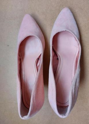 Туфлі на підборах човники нюд рожеві
