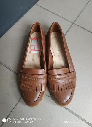 Шкіряні туфлі clarks р. 39-39.5