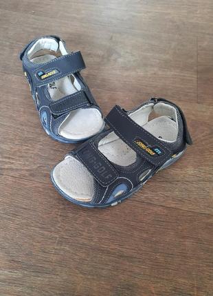 Босоніжки для хлопчика
