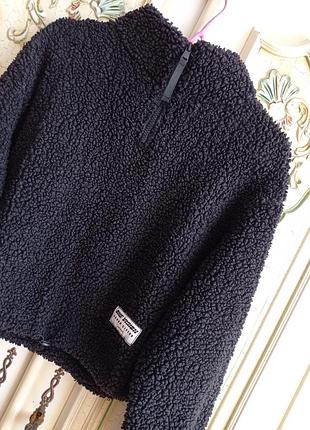 Теплесенька стильна брендова  кофтинка