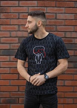 Футболка чоловіча