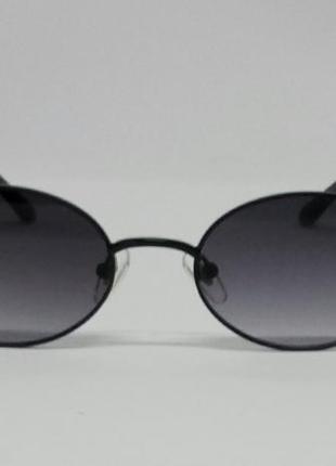 Versace чорні стильні вузькі овальні сонцезахисні окуляри в чорному металі2 фото
