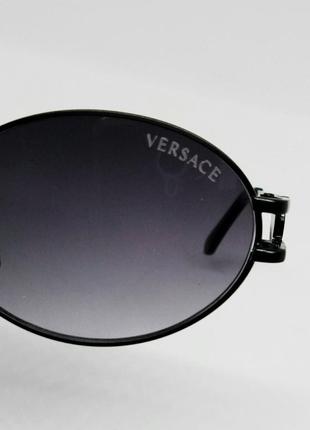 Versace чорні стильні вузькі овальні сонцезахисні окуляри в чорному металі8 фото