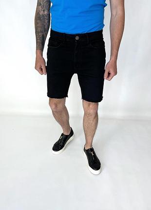 Шорти чорні розмір 32