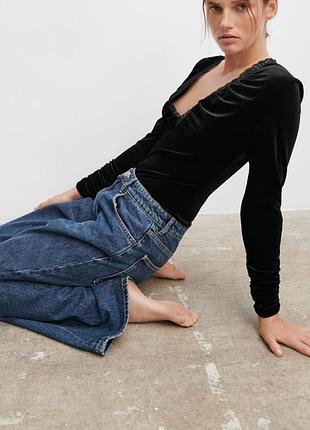 Велюрове мереживне чорне боді zara (розмір 40)