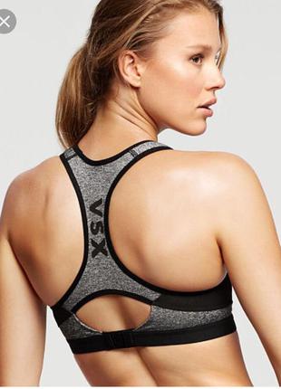 Фірмовий якісний топ для фітнесу.