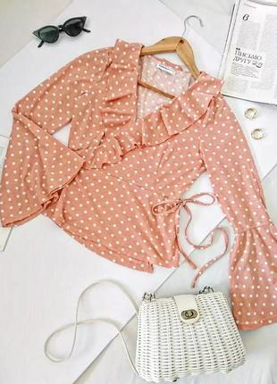 Миленька персиково-пудрова 🍑 блуза/блузка в горошок з рюшами glamorous, на р. xs/s