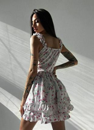 Летнее цветочное платье с корсетным верхом7 фото
