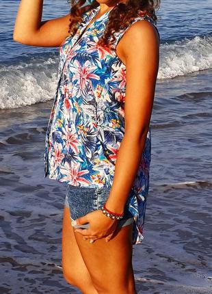 Яркая летняя блузка в пляжный принт2 фото