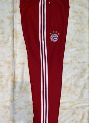 Штани adidas bayern munchen, оригінал, розмір s3 фото