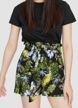 Новые шорты stradivarius