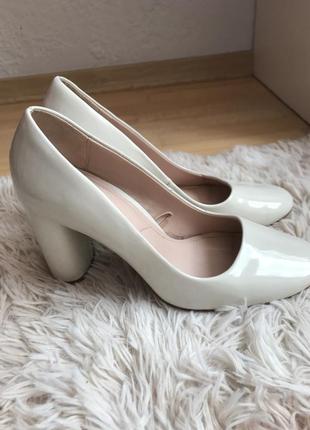 Туфлі zara