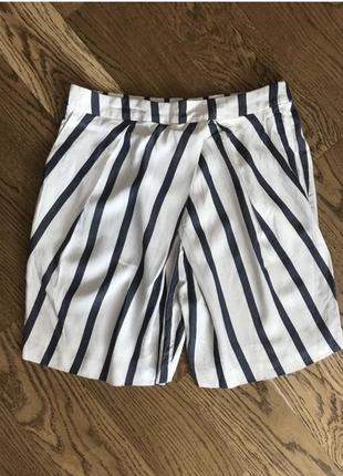 Zara продам шорты