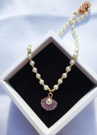 Чокер з намистинками з металевою підвіскою перлинкою