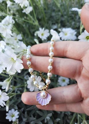 Чокер з перлинками з ніжною металевою підвіскою