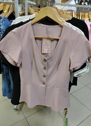 Блуза жіноча на гудзики з баскою5 фото