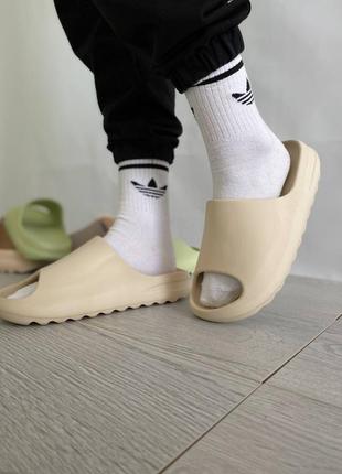 Тапочки yeezy slide earth bone4 фото