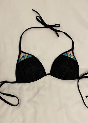 Calzedonia крутій верх від купальника як новий