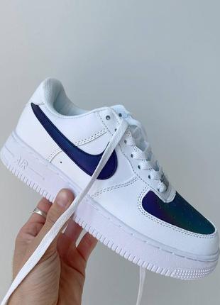 Nike air force white reflective трендові жіночі білі кросівки рефлектив найк форс жіночі білі рефлективні круті кросівки тренд7 фото