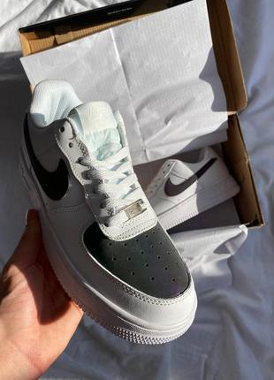 Nike air force white reflective трендові жіночі білі кросівки рефлектив найк форс женские белые рефлективные крутые яркие кроссовки тренд4 фото