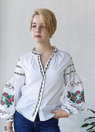 Жіноча бавовняна блузка вишиванка білого кольору з червоною вишивкою в стилі бохо з довгим рукавом5 фото