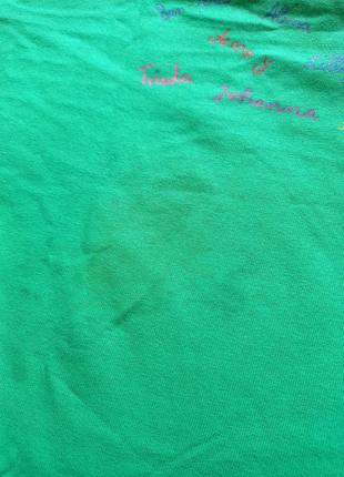 Gildan. зелёная футболка с принтом. m и l размер.10 фото