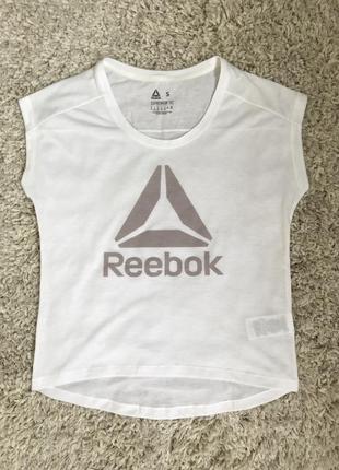 Спортивна футболка reebok