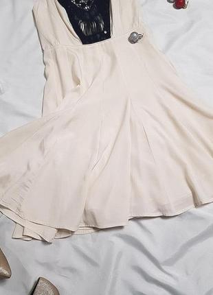 Вечернее нарядное блестящее платье с пайетками бисером вышивкой пышной юбкой3 фото