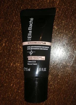 Зволожувальний крем для обличчя

ella bache  face rescue cream magistrale hydra cationic 15 мл