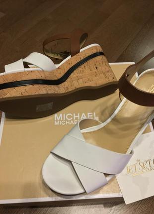 Нові michael kors (оригінал) шкіряні босоніжки, сандалі4 фото