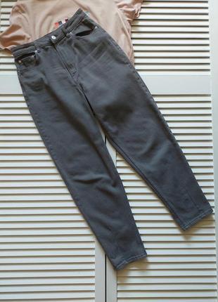 Укороченные серые джинсы высокая посадка момы от h&m.