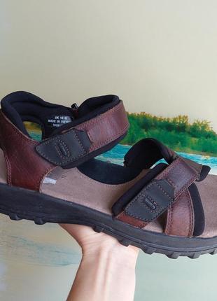 Сандалії clarks