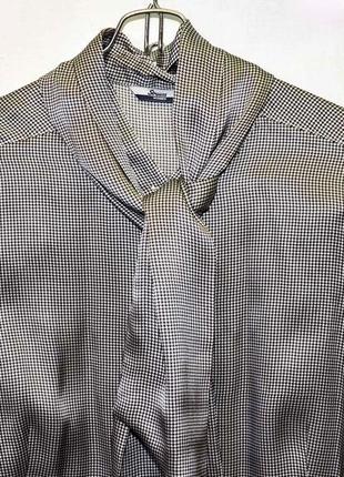 Шовкова блуза з бантом