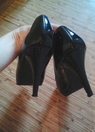 Лаковые туфли/ лакированные черные туфли на высоком каблуке1 фото