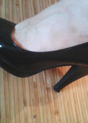 Лаковые туфли/ лакированные черные туфли на высоком каблуке2 фото