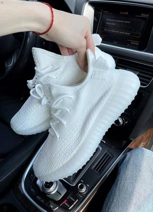 Кроссовки yeezy 350 white кросівки4 фото