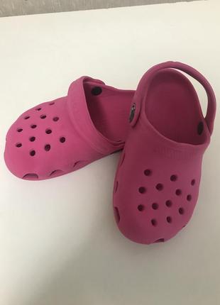 Crocs 6-7