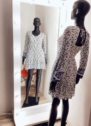 Ніжна жіночна сукня в квітковий принт,ніжне плаття