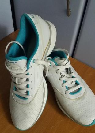 Кроссовки кожаные reebok easytone оригинал размер 42-436 фото