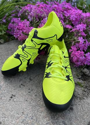 Футбольные бутсы adidas