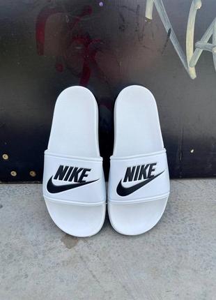 Чоловічі літні білі з чорним шльопанці nike slides logo 🆕 чоловічі капці найк8 фото