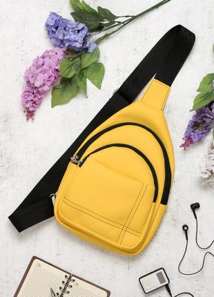 Женская сумка слинг через плечи brooklyn желтая8 фото
