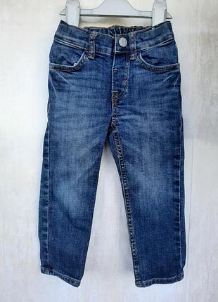 Класичні джинси slim fit