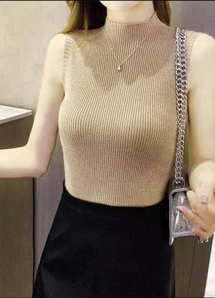 Топ з горлом «американка»